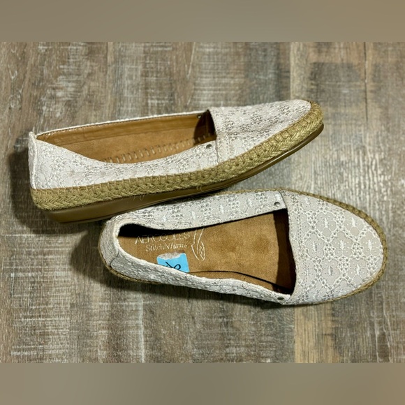Aerosoles Size 8 Flats - Picture 1 of 8